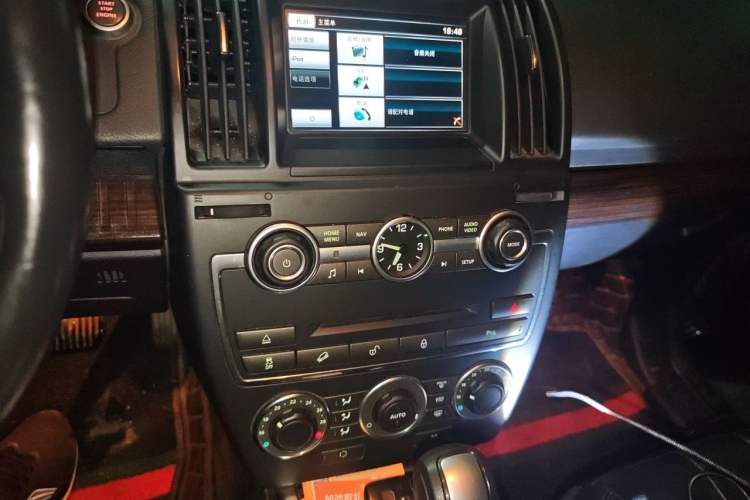 Used Land Rover Freelander 2 2014 2.0T Si4 SE Gasoline Version Audio And AC Panel