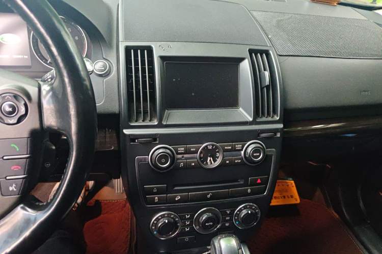 Used Land Rover Freelander 2 2014 2.0T Si4 SE Gasoline Version Audio And AC Panel