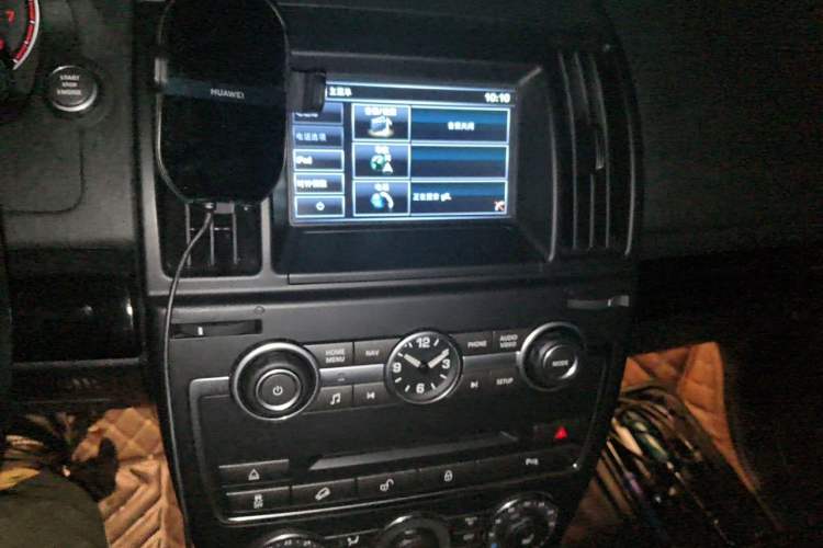 Used Land Rover Freelander 2 2014 2.0T Si4 HSE Gasoline Edition Audio And AC Panel
