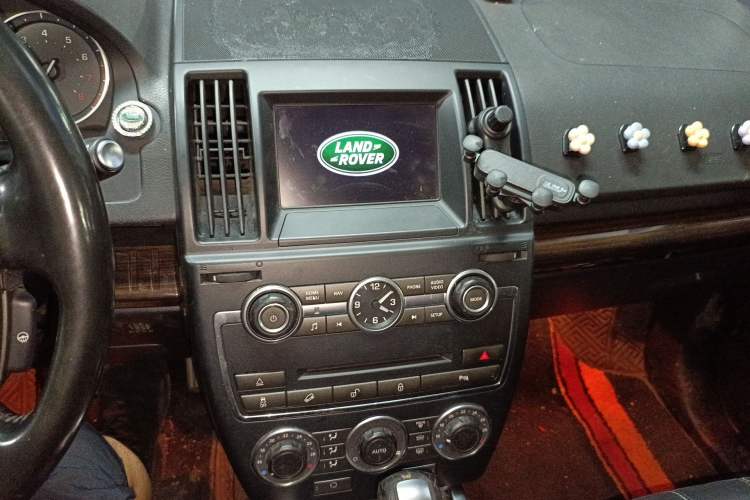 Used Land Rover Freelander 2 2014 2.0T Si4 SE Gasoline Version Audio And AC Panel