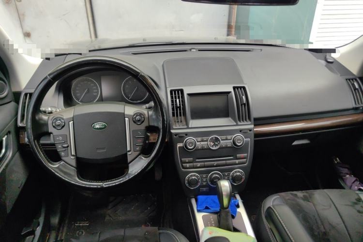Used Land Rover Freelander 2 2014 2.0T Si4 SE Gasoline Version Center Console