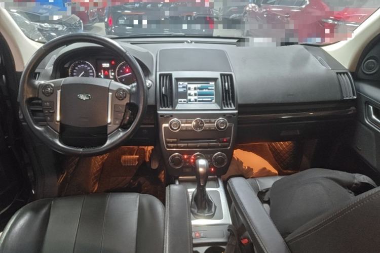 Used Land Rover Freelander 2 2014 2.0T Si4 SE Gasoline Version Center Console