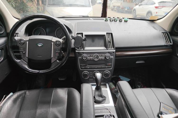 Used Land Rover Freelander 2 2014 2.0T Si4 SE Gasoline Version Center Console