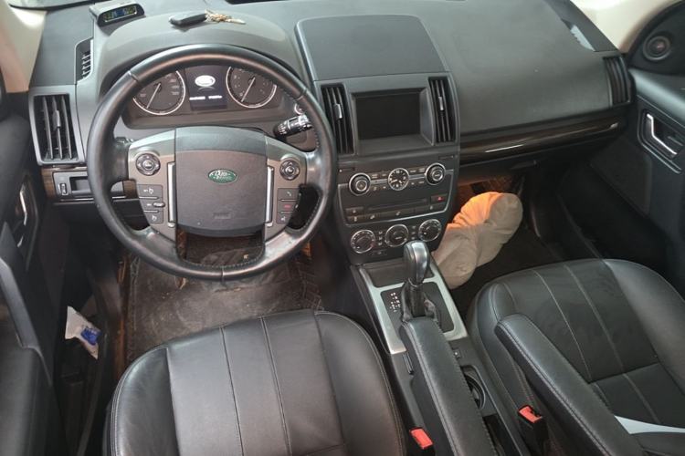 Used Land Rover Freelander 2 2014 2.0T Si4 SE Gasoline Version Center Console