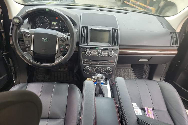 Used Land Rover Freelander 2 2014 2.0T Si4 SE Gasoline Version Center Console