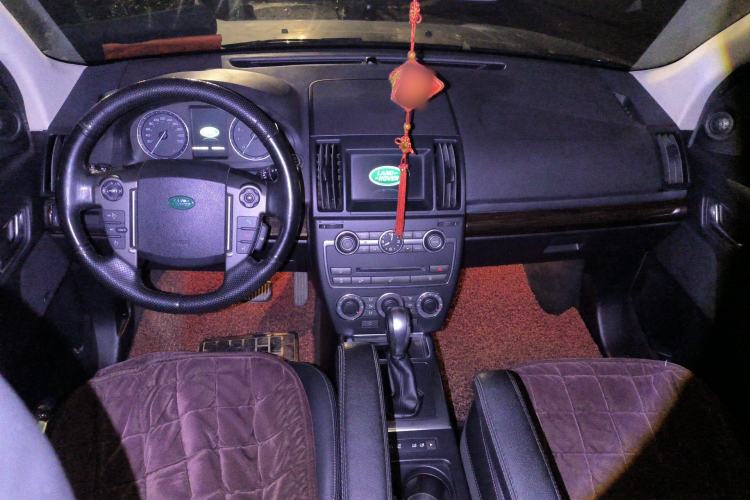 Used Land Rover Freelander 2 2014 2.0T Si4 SE Gasoline Version Center Console