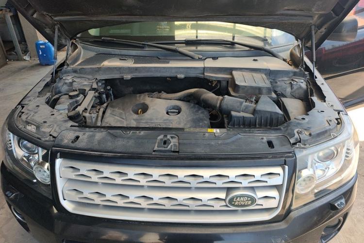 Used Land Rover Freelander 2 2014 2.0T Si4 SE Gasoline Version Engine Bay