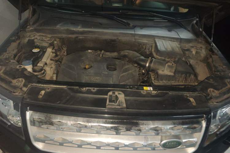 Used Land Rover Freelander 2 2014 2.0T Si4 SE Gasoline Version Engine Bay