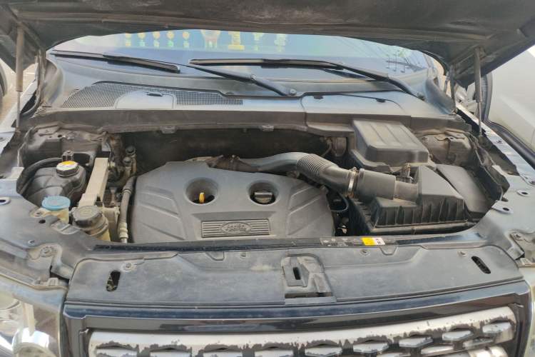 Used Land Rover Freelander 2 2014 2.0T Si4 SE Gasoline Version Engine Bay
