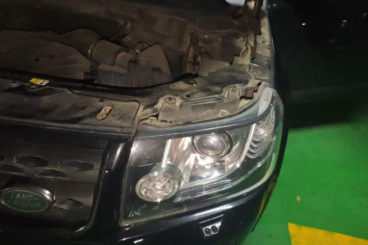 Used Land Rover Freelander 2 2014 2.0T Si4 SE Gasoline Version Engine Bay Left