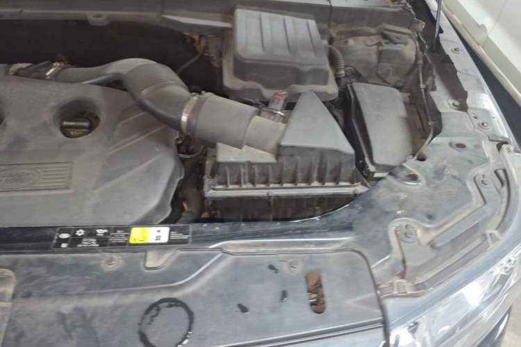 Used Land Rover Freelander 2 2014 2.0T Si4 SE Gasoline Version Engine Bay Left