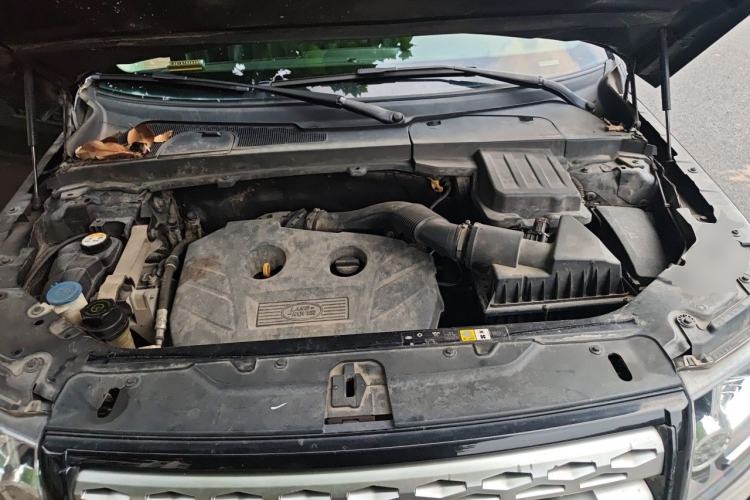Used Land Rover Freelander 2 2014 2.0T Si4 SE Gasoline Version Engine Bay