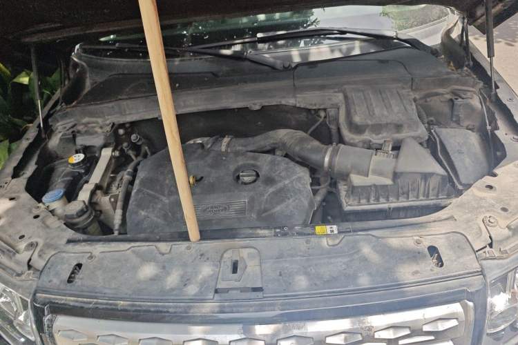 Used Land Rover Freelander 2 2014 2.0T Si4 SE Gasoline Version Engine Bay