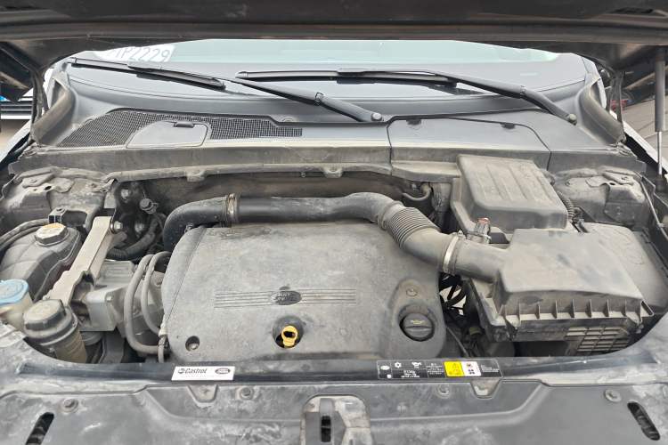Used Land Rover Freelander 2 2014 2.2T SD4 SE Diesel Edition Engine Bay