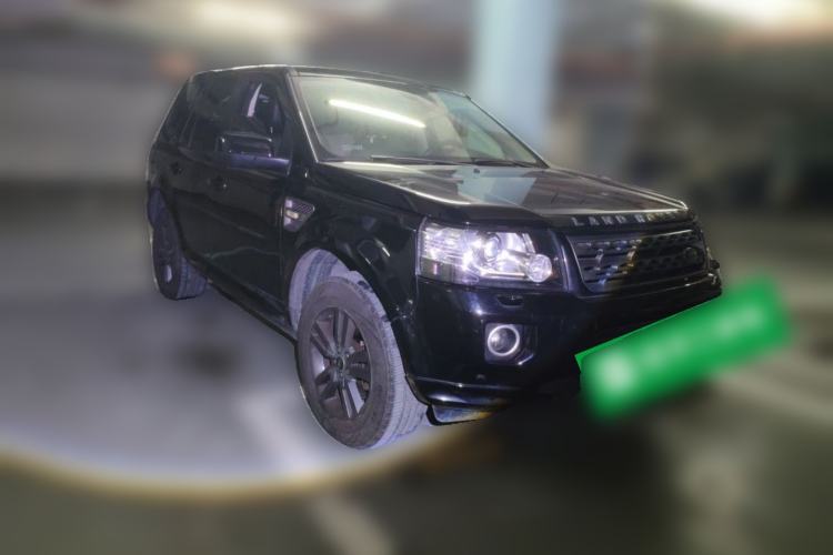 Used Land Rover Freelander 2 2014 2.2T SD4 SE Diesel Edition Front Right 45 Deg