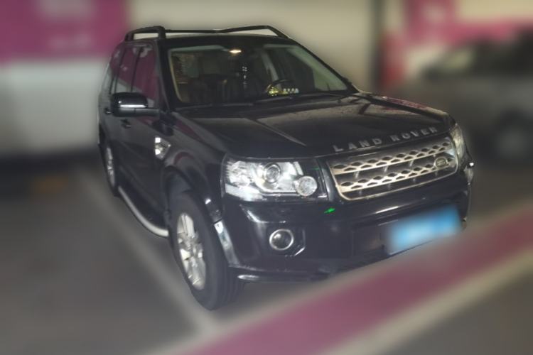 Used Land Rover Freelander 2 2014 2.0T Si4 SE Gasoline Version Front Right 45 Deg