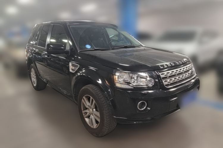 Used Land Rover Freelander 2 2014 2.0T Si4 SE Gasoline Version Front Right 45 Deg