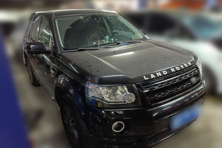 Used Land Rover Freelander 2 2014 2.0T Si4 SE Gasoline Version Front Right 45 Deg