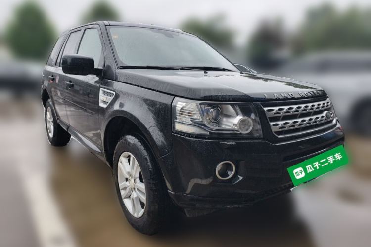 Used Land Rover Freelander 2 2014 2.2T SD4 SE Diesel Edition Front Right 45 Deg