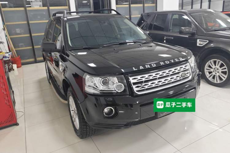 Used Land Rover Freelander 2 2014 2.0T Si4 SE Gasoline Version Front Right 45 Deg