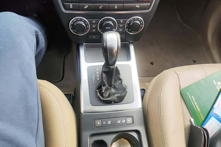 Used Land Rover Freelander 2 2014 2.2T SD4 SE Diesel Edition Gear Lever