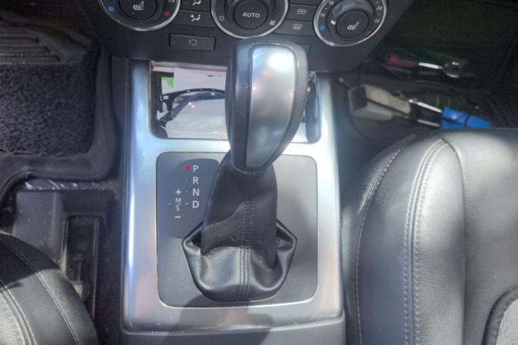Used Land Rover Freelander 2 2014 2.2T SD4 SE Diesel Edition Gear Lever