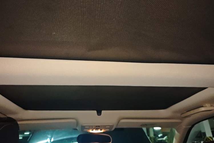 Used Land Rover Freelander 2 2014 2.0T Si4 SE Gasoline Version Headliner
