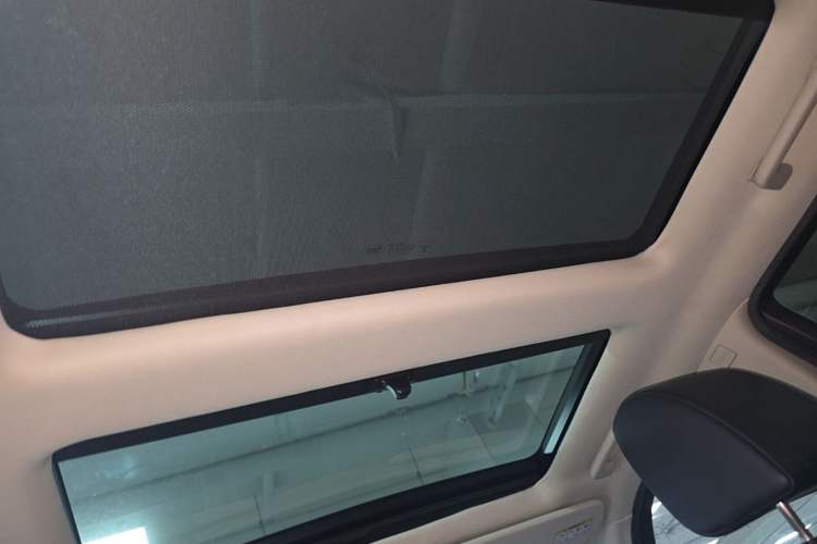 Used Land Rover Freelander 2 2014 2.0T Si4 SE Gasoline Version Headliner