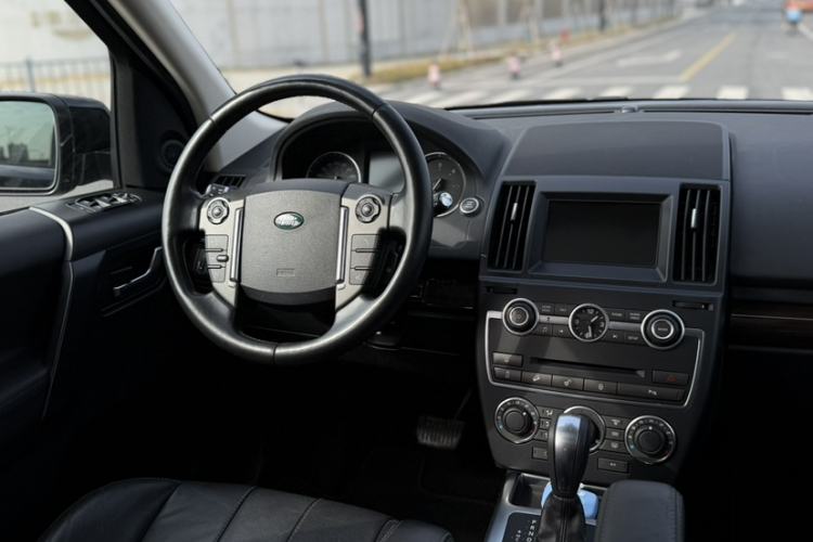 Used Land Rover Freelander 2 2014 2.2T SD4 SE Diesel Edition Interior 1