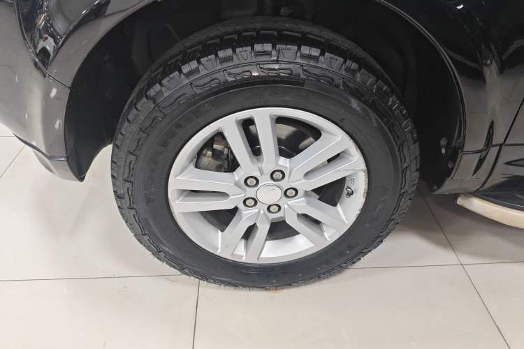Used Land Rover Freelander 2 2014 2.0T Si4 SE Gasoline Version Left Front Wheel Hub