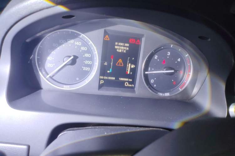 Used Land Rover Freelander 2 2014 2.2T SD4 SE Diesel Edition Odometer Close Up