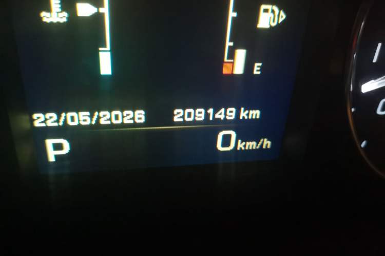 Used Land Rover Freelander 2 2014 2.0T Si4 SE Gasoline Version Odometer Close Up