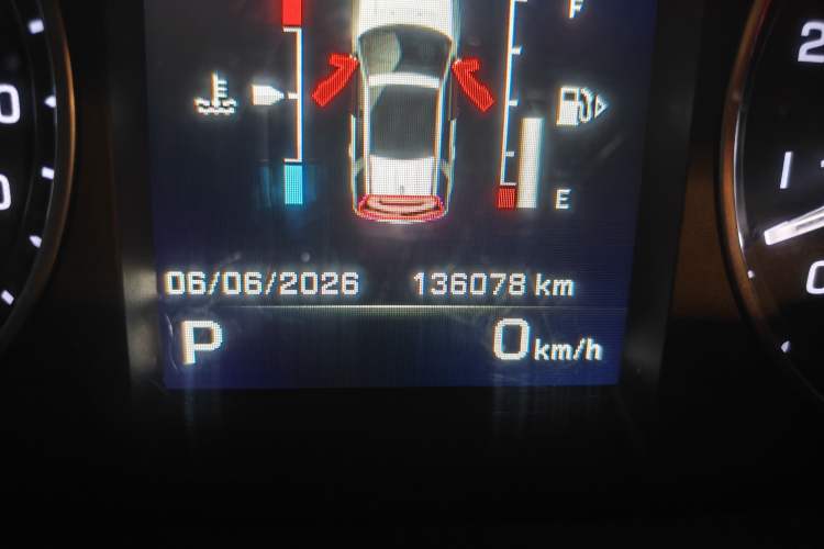 Used Land Rover Freelander 2 2014 2.0T Si4 SE Gasoline Version Odometer Close Up
