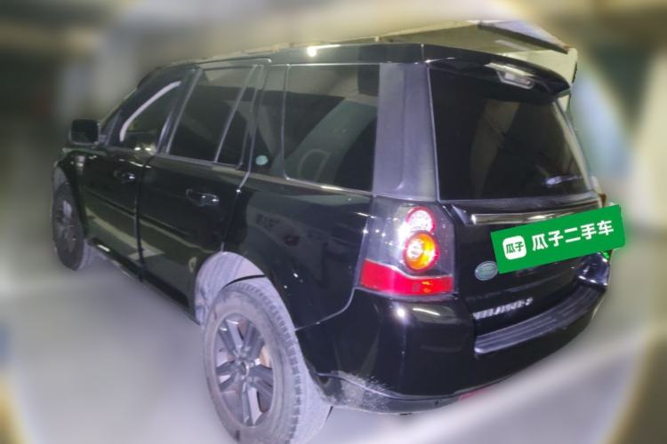 Used Land Rover Freelander 2 2014 2.2T SD4 SE Diesel Edition Rear Left 45 Deg