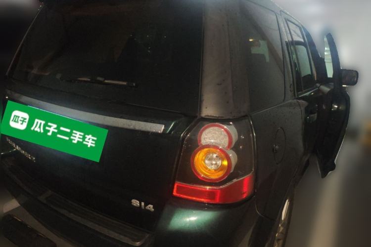 Used Land Rover Freelander 2 2014 2.0T Si4 SE Gasoline Version Rear Right 45 Deg