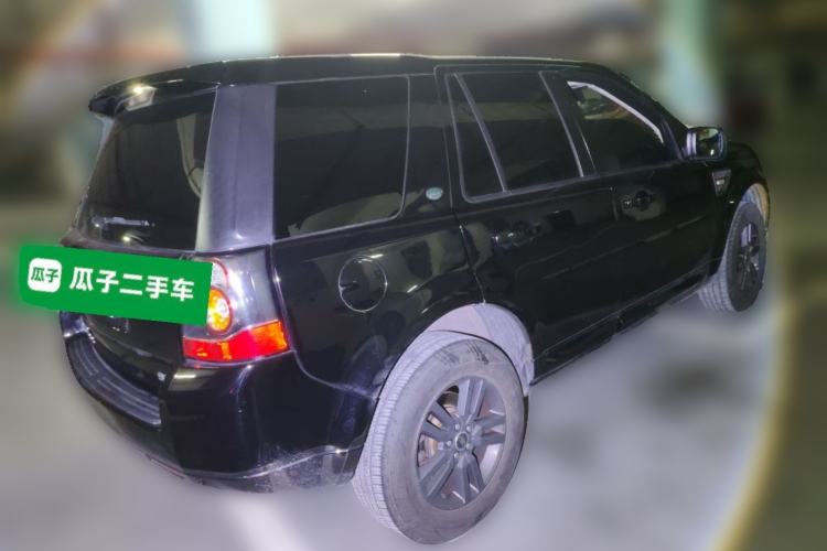 Used Land Rover Freelander 2 2014 2.2T SD4 SE Diesel Edition Rear Right 45 Deg