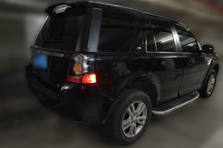Used Land Rover Freelander 2 2014 2.0T Si4 SE Gasoline Version Rear Right 45 Deg