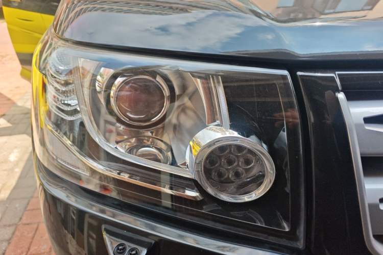 Used Land Rover Freelander 2 2014 2.0T Si4 SE Gasoline Version Right Front Headlight