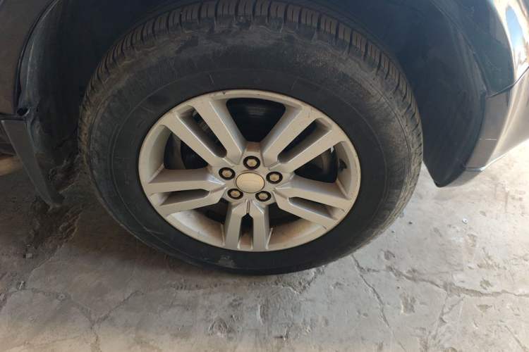 Used Land Rover Freelander 2 2014 2.0T Si4 SE Gasoline Version Right Front Wheel Hub