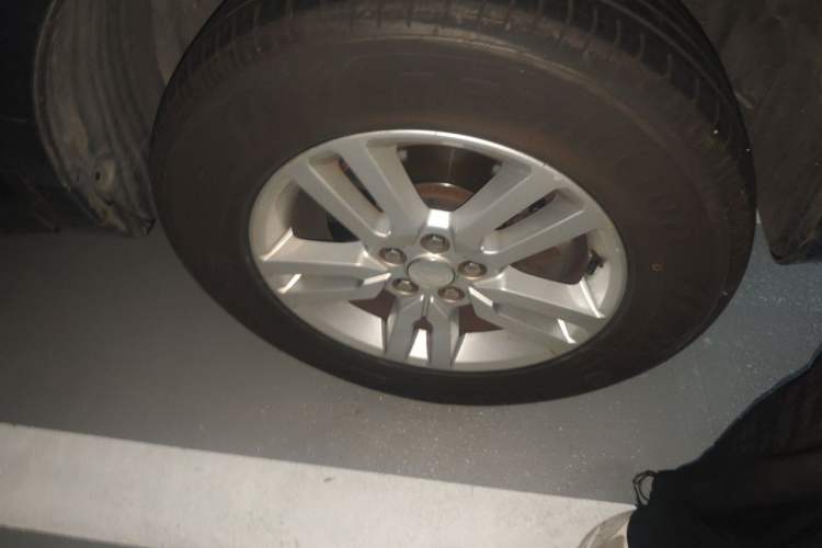 Used Land Rover Freelander 2 2014 2.0T Si4 SE Gasoline Version Right Front Wheel Hub