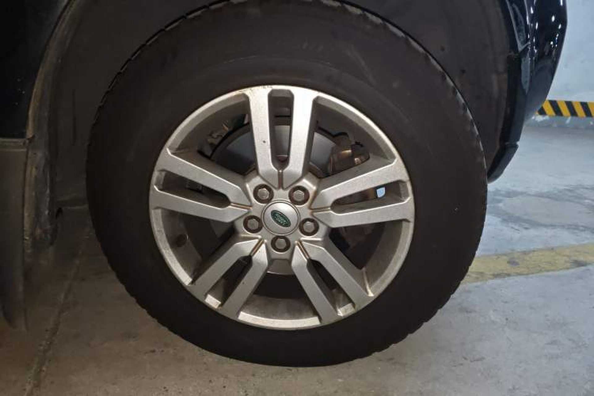 Used Land Rover Freelander 2 2014 2.0T Si4 SE Gasoline Version Right Front Wheel Hub