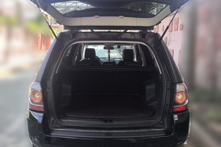 Used Land Rover Freelander 2 2014 2.2T SD4 SE Diesel Edition Trunk
