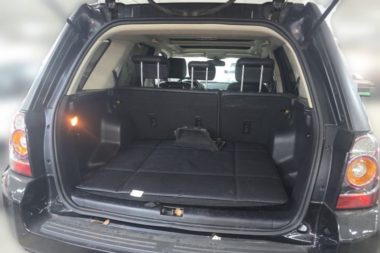Used Land Rover Freelander 2 2014 2.0T Si4 SE Gasoline Version Trunk