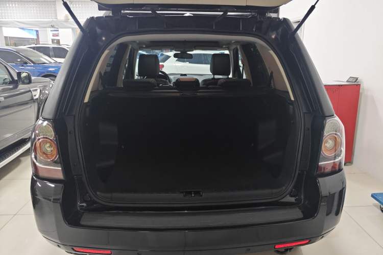 Used Land Rover Freelander 2 2014 2.0T Si4 SE Gasoline Version Trunk