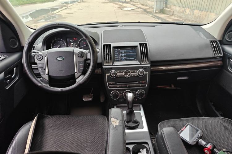 Used Land Rover Freelander 2 2014 2.0T Si4 SE Gasoline Version Center Console