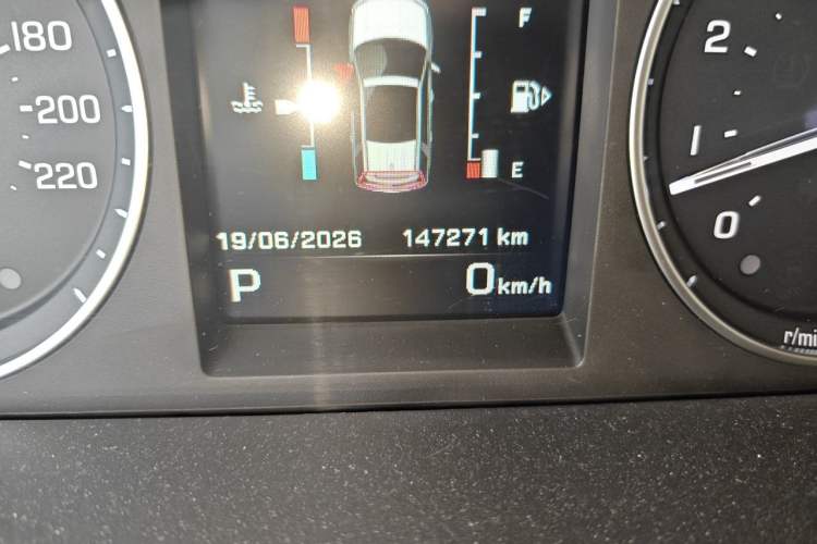 Used Land Rover Freelander 2 2014 2.0T Si4 SE Gasoline Version Odometer Close Up