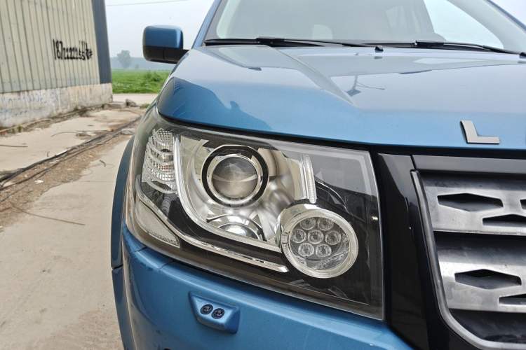 Used Land Rover Freelander 2 2014 2.0T Si4 SE Gasoline Version Right Front Headlight