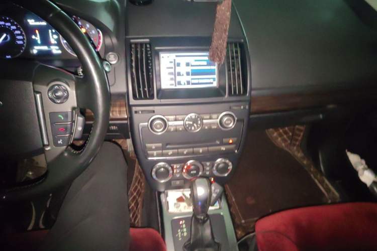 Used Land Rover Freelander 2 2014 2.0T Si4 SE Gasoline Version Audio And AC Panel