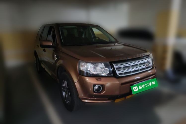 Used Land Rover Freelander 2 2014 2.0T Si4 SE Gasoline Version Front Right 45 Deg