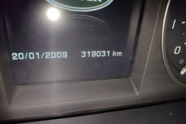 Used Land Rover Freelander 2 2014 2.0T Si4 SE Gasoline Version Odometer Close Up